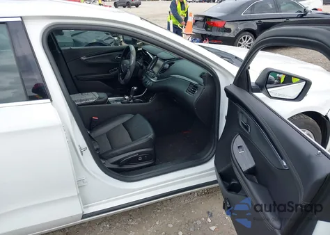 2018 Chevrolet Impala 1Lt из США, поврежденный, VIN 2G1105S35J9137203